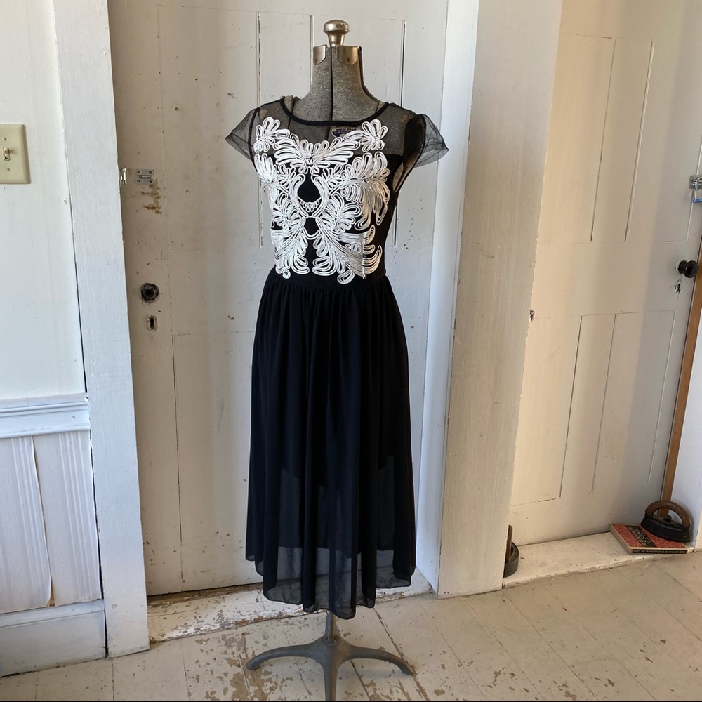 L&X Black Shear Chiffon White Soutache MIDI Dress - Picture 2 of 14
